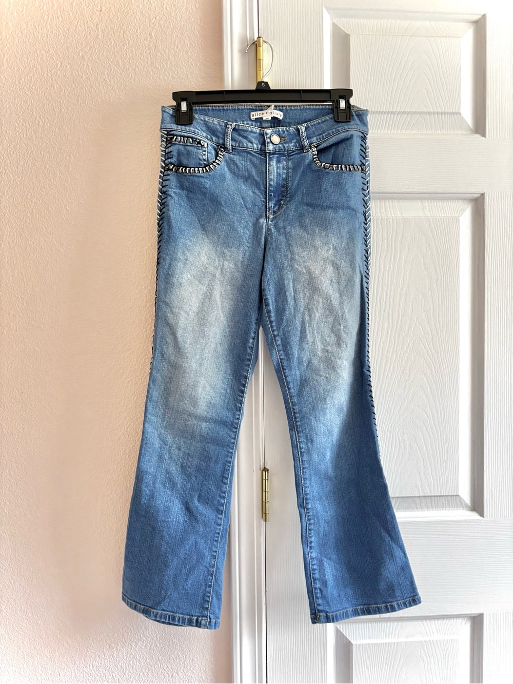 Alice + Olivia Whipstitch Boho Flare Jeans Premium Denim Size 27